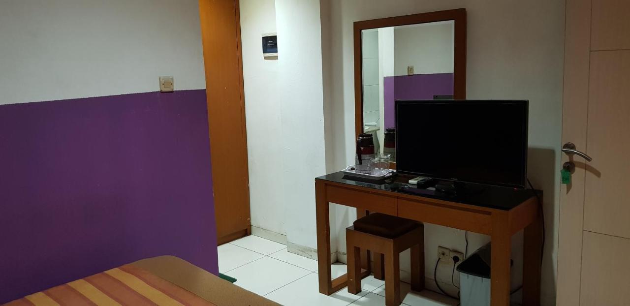 Hotel Dequr Jakarta Kota Exterior foto