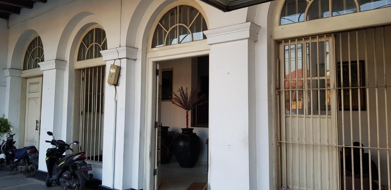 Hotel Dequr Jakarta Kota Exterior foto